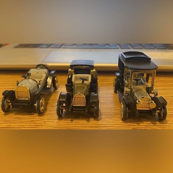 Antique Style : HIGH SPEED "Diecast & Plastic" 3 Car Set - Picture 2 of 5